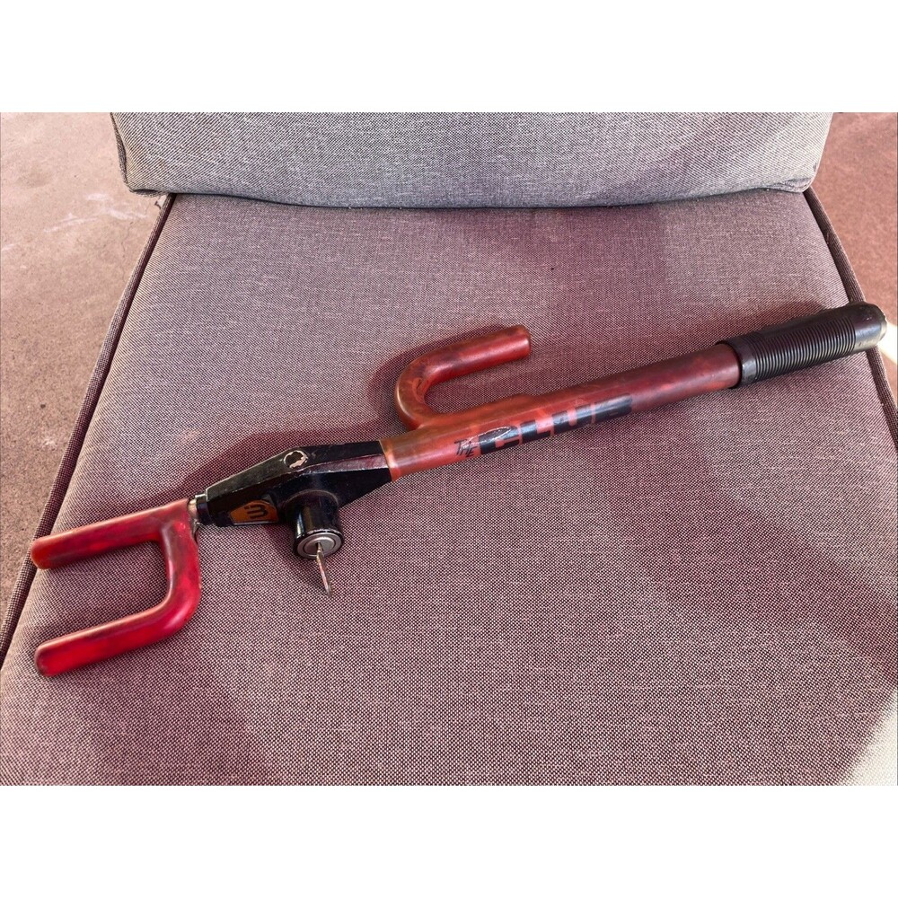 The Club Original Car Auto Steering Wheel Lock with  Key Red And Black Vintage